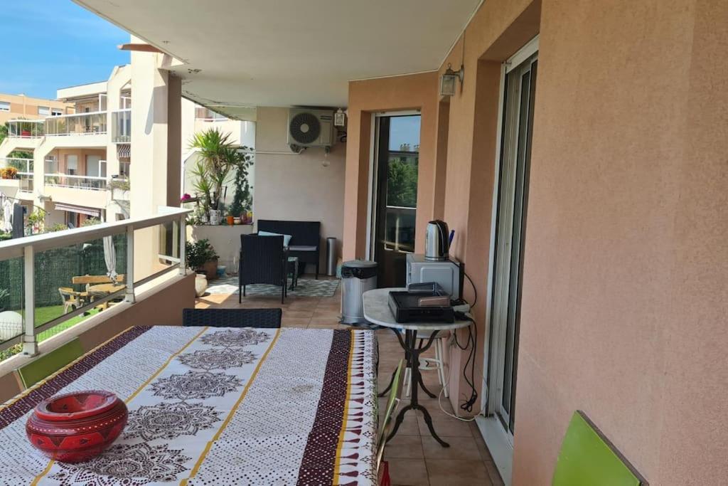 Appartement Vue Mer Sur Les Hauteurs De Nice Buitenkant foto